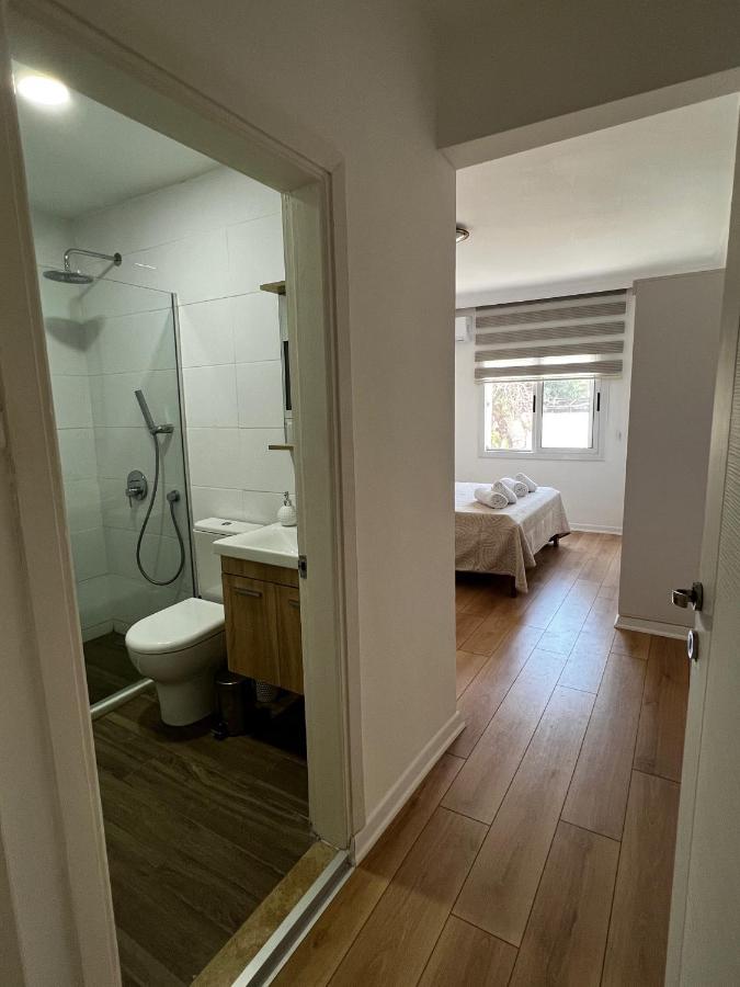 Stylish 3 Bedroom Apartment In Кирения Екстериор снимка
